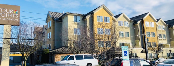 Four Points by Sheraton Downtown Seattle Center is one of Andrew'in Beğendiği Mekanlar.