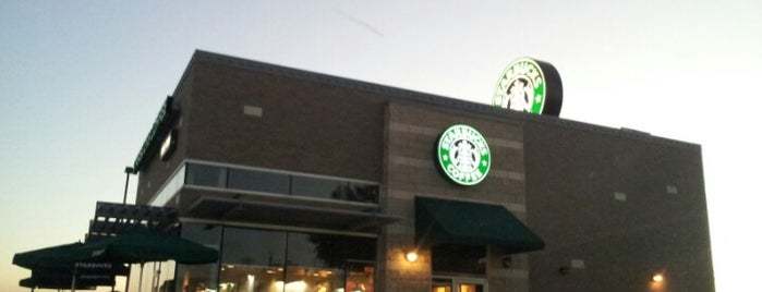 Starbucks is one of Tempat yang Disimpan Janet.