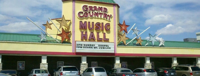 Grand Country Music Hall is one of Tempat yang Disukai Lizzie.