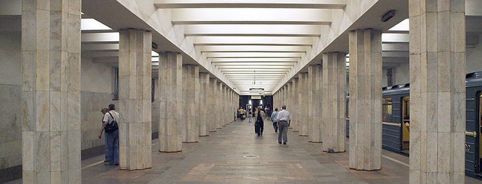 metro Sevastopolskaya is one of Серпуховско-Тимирязевская линия (9) - серая.