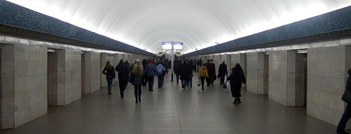 metro Vasileostrovskaya is one of СПб.