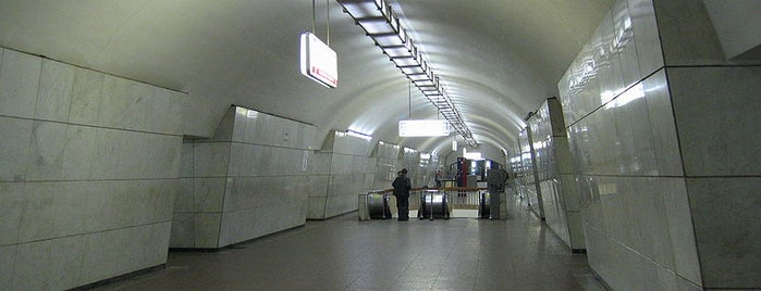 metro Lubyanka is one of @ricardo_sousa07.