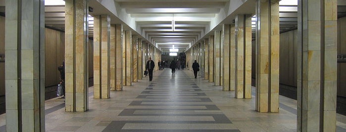 metro Shchukinskaya is one of Московское метро | Moscow subway.