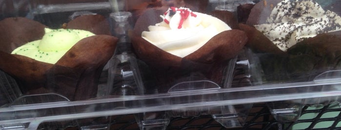 Cupcake Heaven is one of Food.
