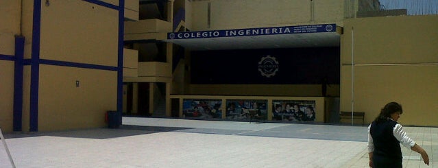 Colegio Ingeniería is one of Av. Larco.