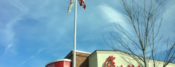 Chick-fil-A is one of Tempat yang Disukai Tom.