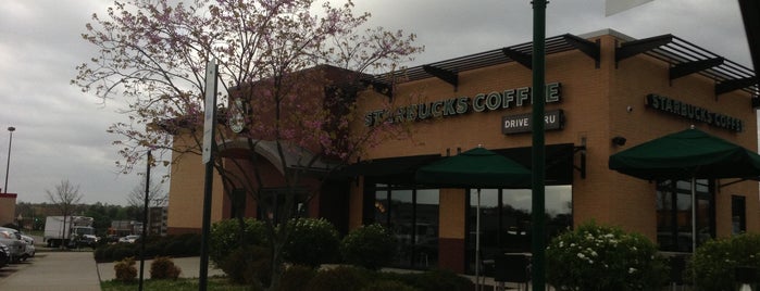 Starbucks is one of Orte, die Annie gefallen.