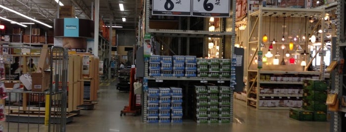 The Home Depot is one of Lieux qui ont plu à Eric.