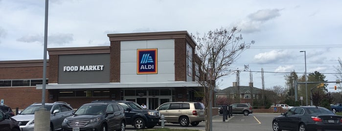 ALDI is one of Andrea’s Liked Places.