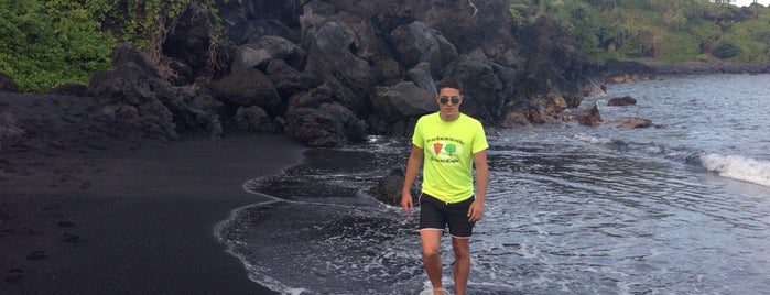 Naupaka (Black Sand) Beach is one of Best of Maui.