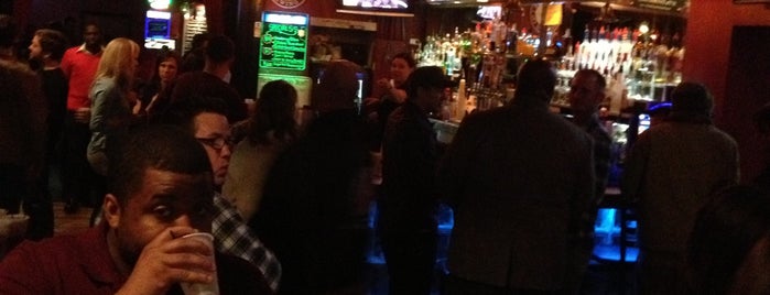 Dark Horse Tavern is one of KC Bars.