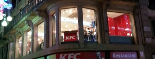 KFC is one of A comer y a beber.