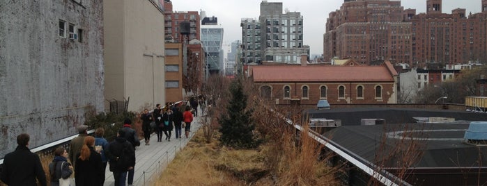 High Line is one of Rob's NYC Eats & Sleeps.