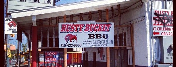 Rusty Bucket is one of สถานที่ที่ Sharon ถูกใจ.