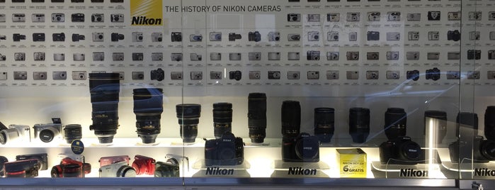 Nikon | Service + School is one of Marcoさんのお気に入りスポット.
