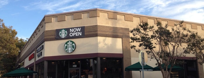 Starbucks is one of Orte, die Abdulrahman gefallen.