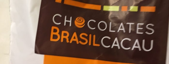 Chocolates Brasil Cacau is one of Posti che sono piaciuti a Elis.