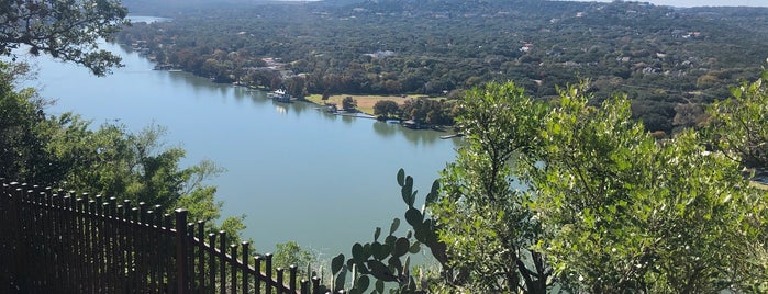 The Cliffs over Lake Austin is one of Austin Exploration.