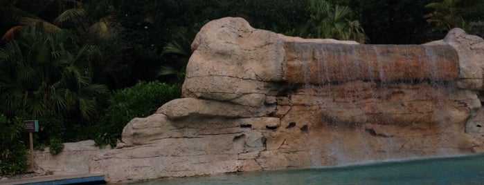 Grotto Pool is one of Dan'ın Beğendiği Mekanlar.