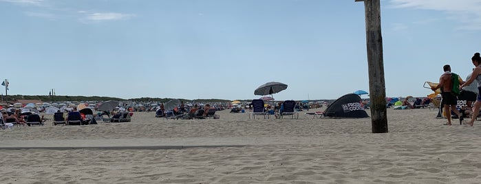 Zandiego Beach is one of Leuk buiten eten.