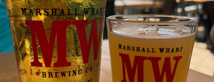 Marshall Wharf Brewing Company is one of Lugares favoritos de Bonnie.