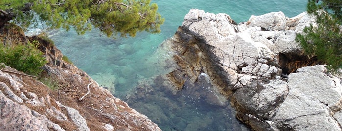 Plaža Sveti Stefan is one of Anna'nın Beğendiği Mekanlar.