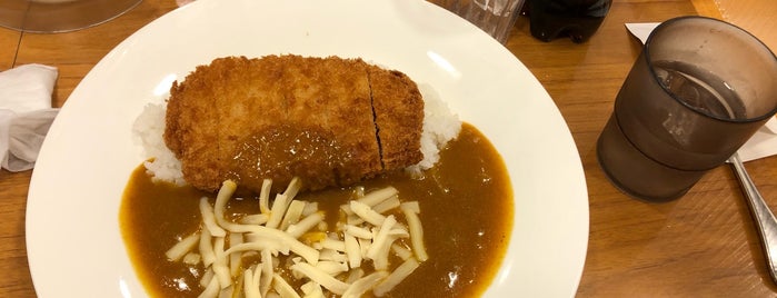 新宿カレー is one of 食事.