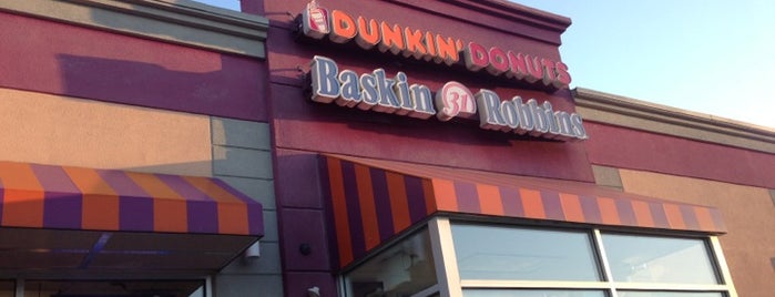 Dunkin' is one of Posti che sono piaciuti a Wendy.