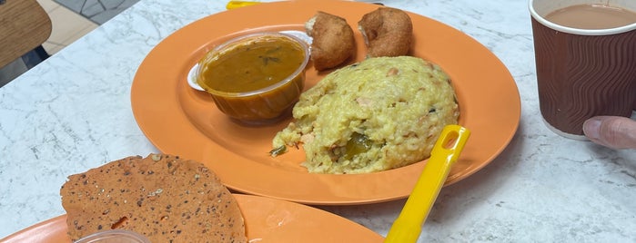 Singapore Food Street 新加坡美食街 is one of 高井'ın Beğendiği Mekanlar.