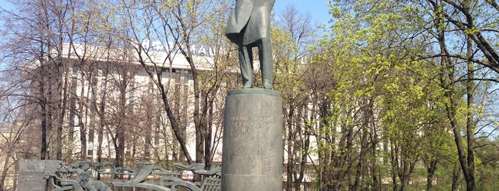 Памятник Лермонтову is one of Памятник.