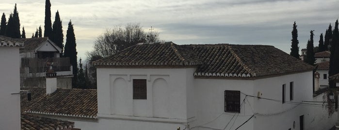 Hotel Santa Isabel La Real is one of Granada.