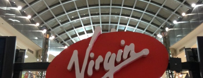 Virgin Cafe is one of Locais curtidos por L Alqahtani..