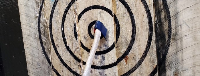 Woodchucks Axe Throwing is one of Lieux qui ont plu à Rick.