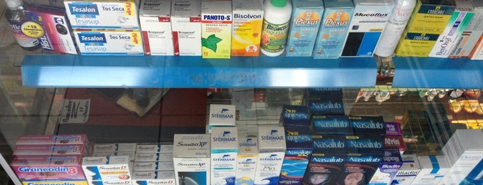 Farmacias del Ahorro is one of Locais curtidos por Maria Jose.