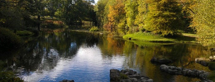 Japanese Gardens is one of Tempat yang Disukai Patrick.