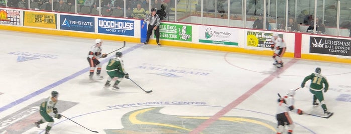 Sioux City Musketeers Hockey is one of สถานที่ที่ A ถูกใจ.