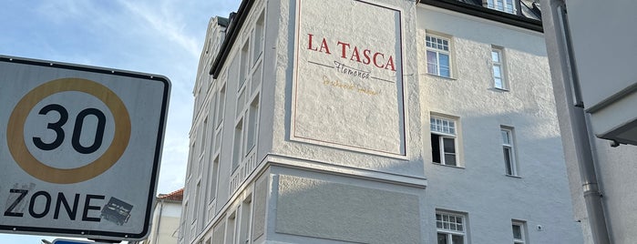 La Tasca nueva is one of Tapas.