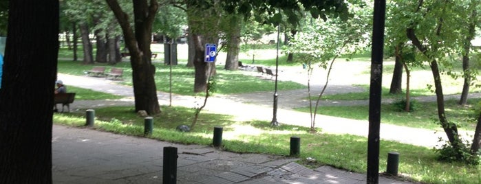 Парк на Франкофонијата is one of Lieux qui ont plu à Erkan.