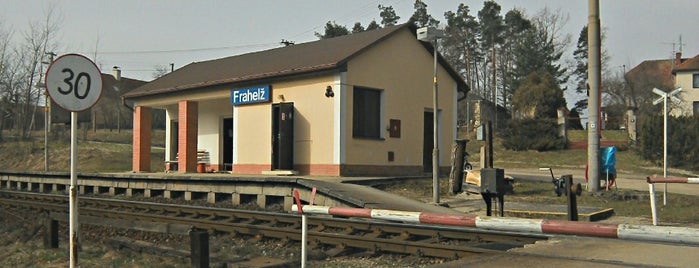 Železniční zastávka Frahelž is one of Železniční stanice ČR: Č-G (2/14).