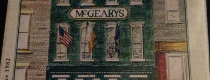 McGeary's Irish Pub is one of Kimmie 님이 저장한 장소.