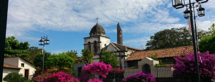 Jardín Nogueras is one of Jacob'un Beğendiği Mekanlar.