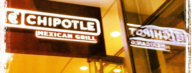 Chipotle Mexican Grill is one of SFO Places.