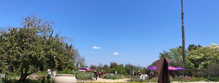South Coast Botanic Garden is one of Rancho Playos verde.