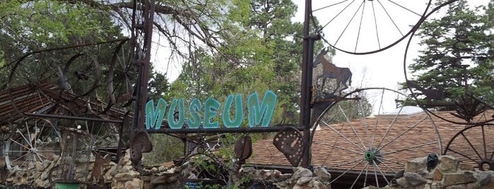 Tinkertown Museum is one of Santa Fe.