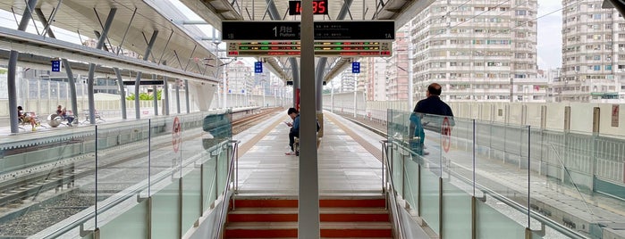 TRA Taiyuan Station is one of 臺鐵火車站01.