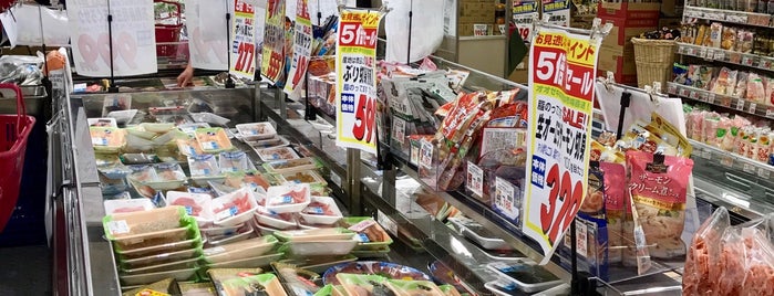 オオゼキ 大森駅前店 is one of Vicさんのお気に入りスポット.