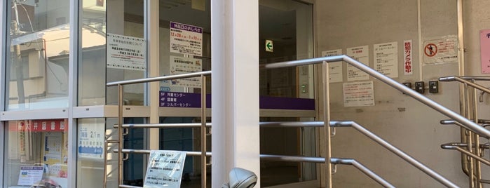 品川区立図書館