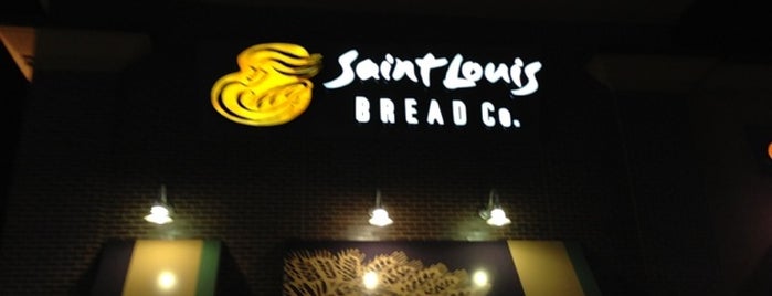 Saint Louis Bread Co. is one of Posti che sono piaciuti a Eric.
