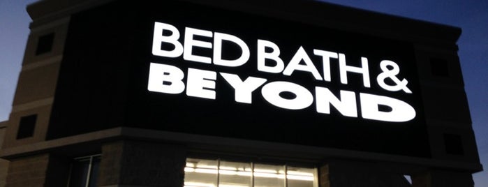 Bed Bath & Beyond is one of Locais curtidos por Christina.