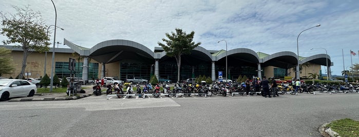 Miri Airport (MYY) is one of uuu.